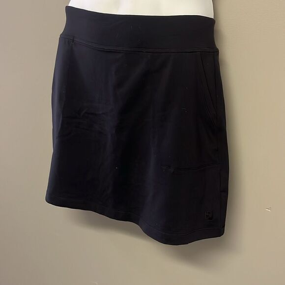 FootJoy Women’s Black Golf Skort with Built in Mesh Shorts with Pockets- Medium - Picture 2 of 11